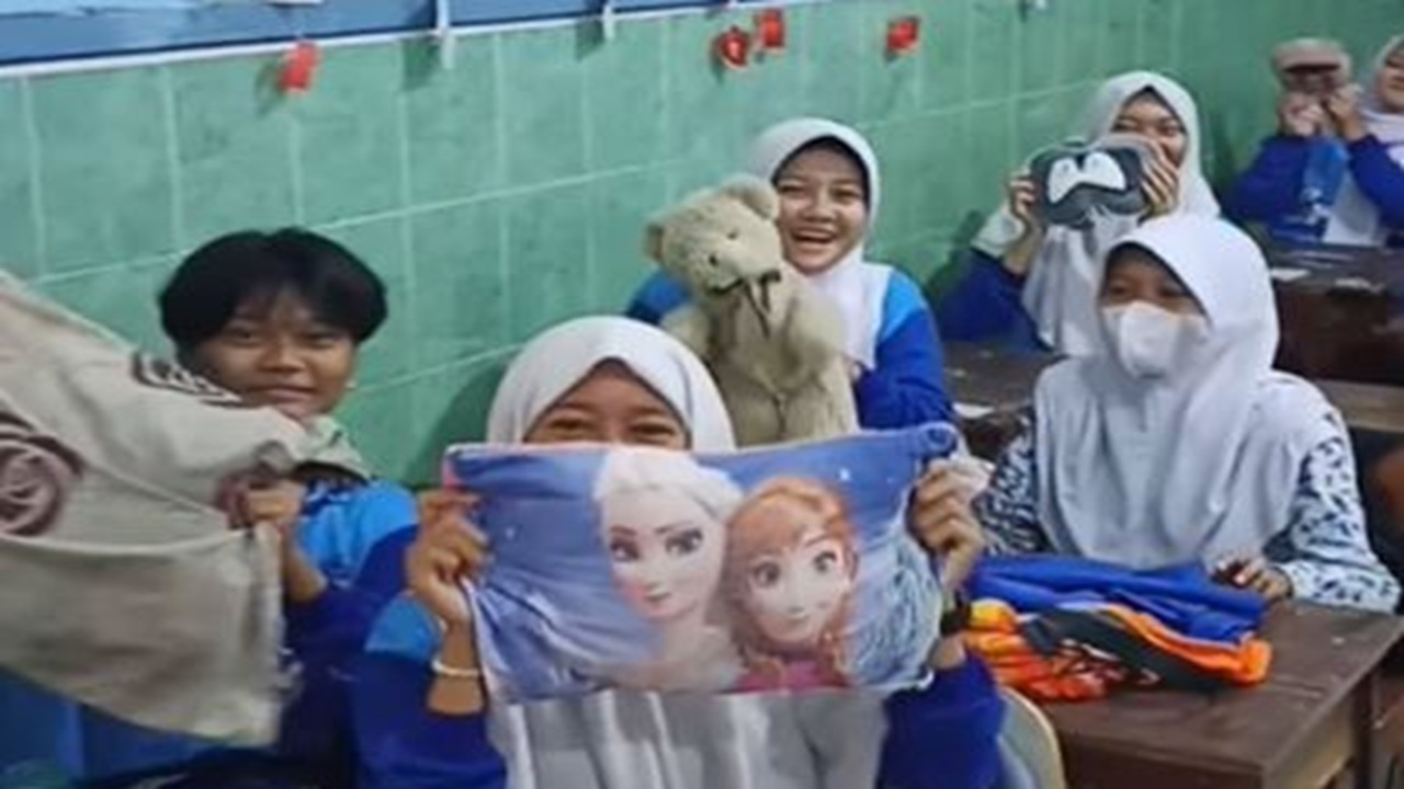 Unik! SMPN 39 Surabaya Adakan Uji Coba Program Tidur Siang untuk Siswa-Siswinya, Cek Fakta Ini