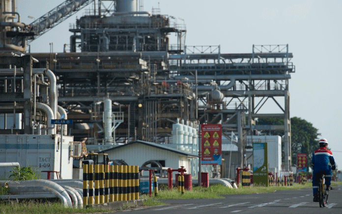 Kilang Pertamina sempat Keluarkan Api Besar, Warga Diminta Tenang