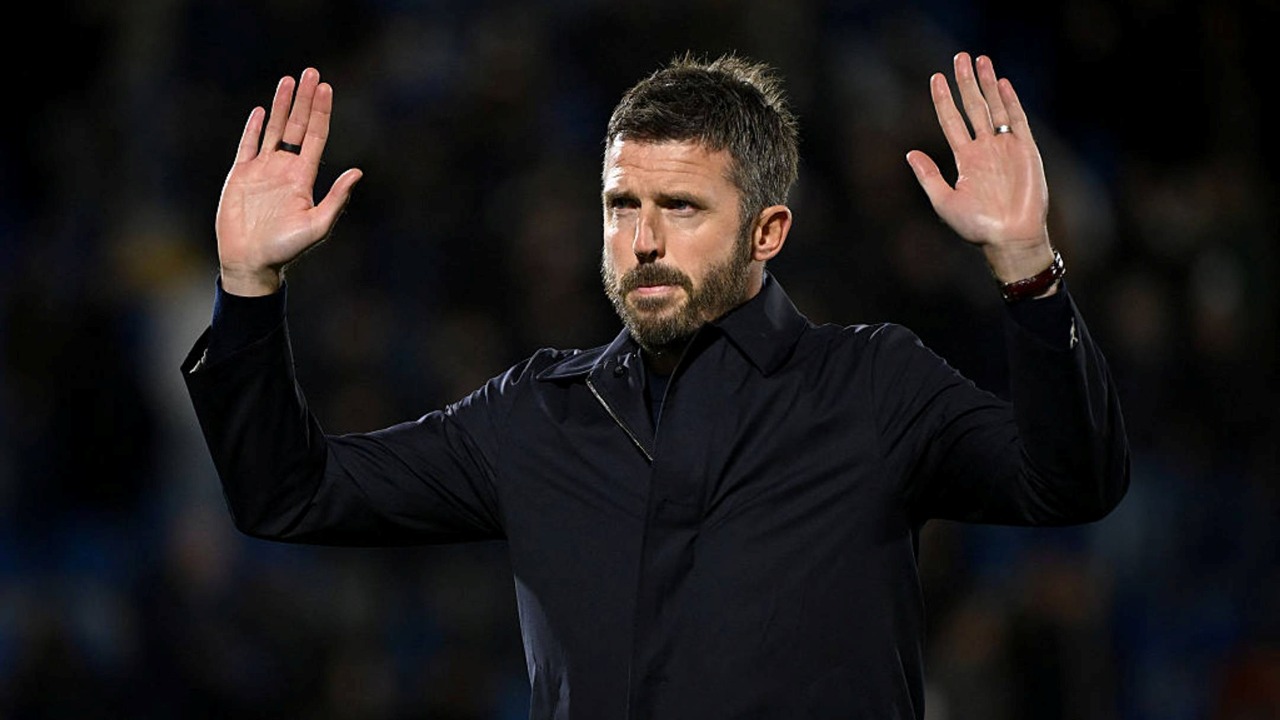 Man United Ditabok Como 1-4, Ini 3 Masalah yang Buat Michael Carrick Terancam