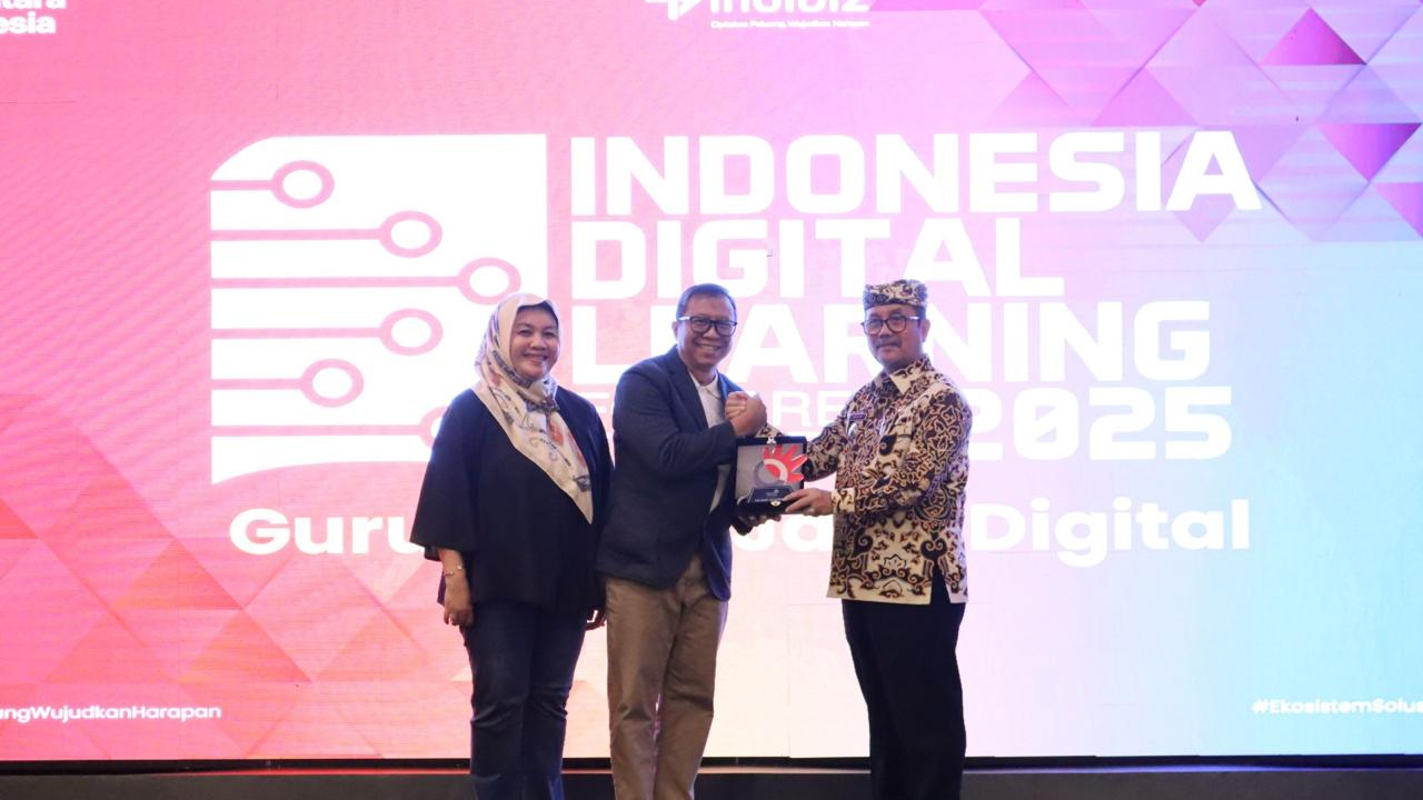 Bupati Cirebon Dukung Penuh Langkah Telkom Tingkatkan Kecakapan Digital Guru Lewat Program IDL 2025
