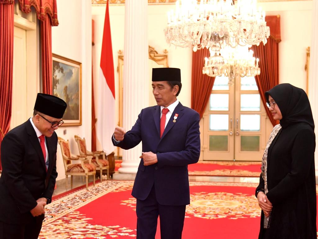 Mahfud MD Tugas ke Luar Negeri, Jokowi Tunjuk Abdullah Azwar Anas Jadi Menkopolhukam Ad Interim