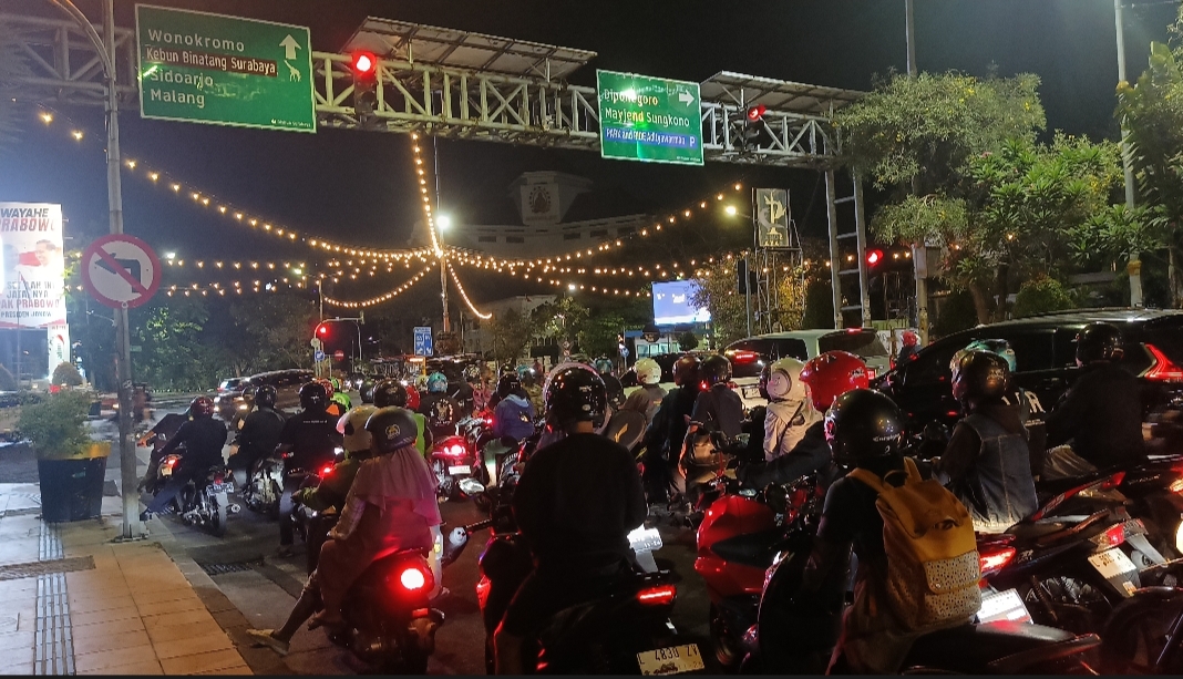  Durasi Lampu Lalu Lintas di Surabaya akan Diperpendek untuk Redam Polusi Udara