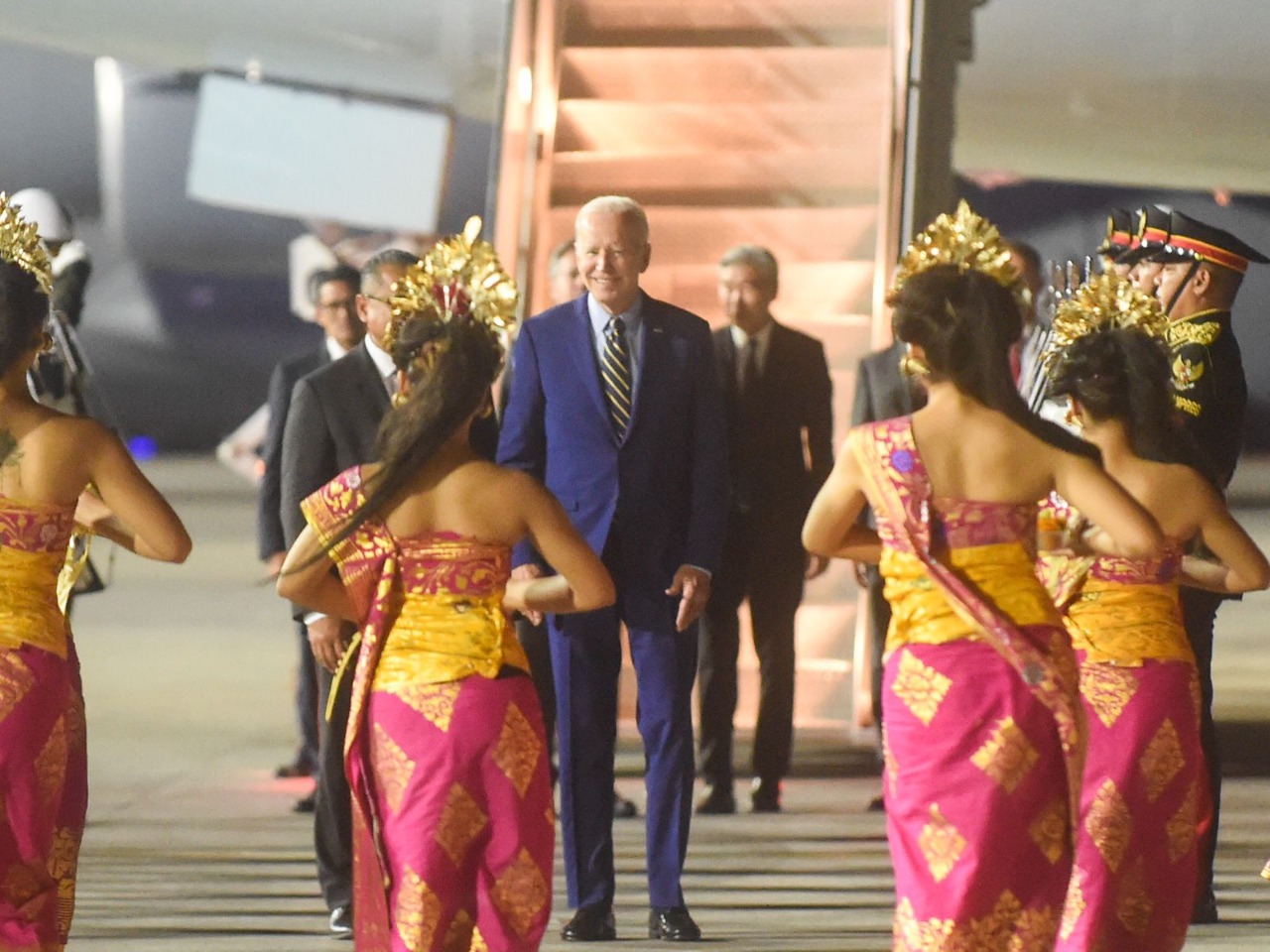 Disebut Ogah Bersebelahan MBS, Begini Biden Tiba di KTT G20 Bali