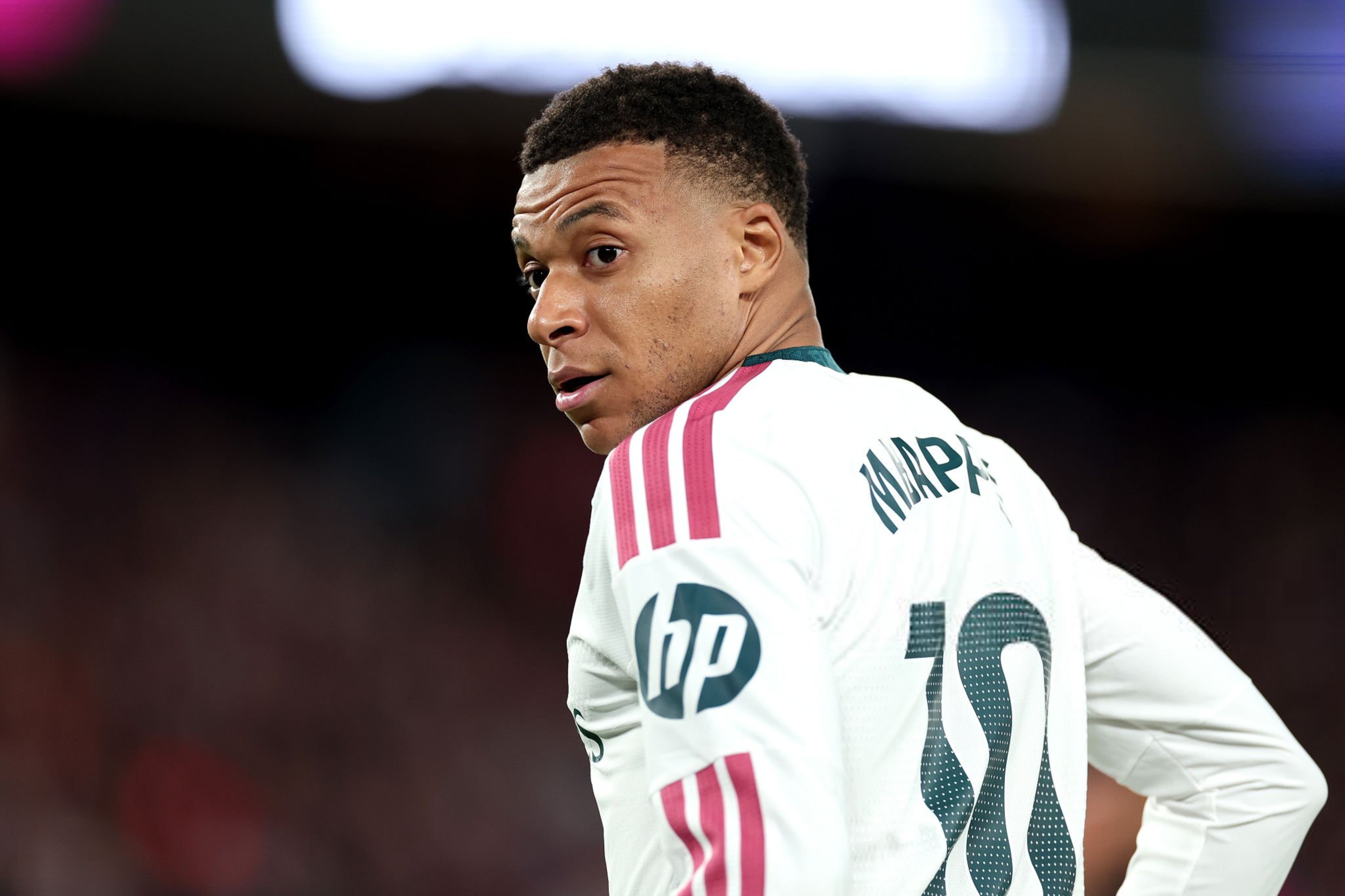 Cetak Brace di El Clasico, Kylian Mbappe Tembus 100 Gol Bersama Real Madrid