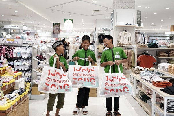 Belanja Bareng Anak-Anak Hebat, Dompet Dhuafa dan Supermal Karawaci Penuhi Kebutuhan Lebaran