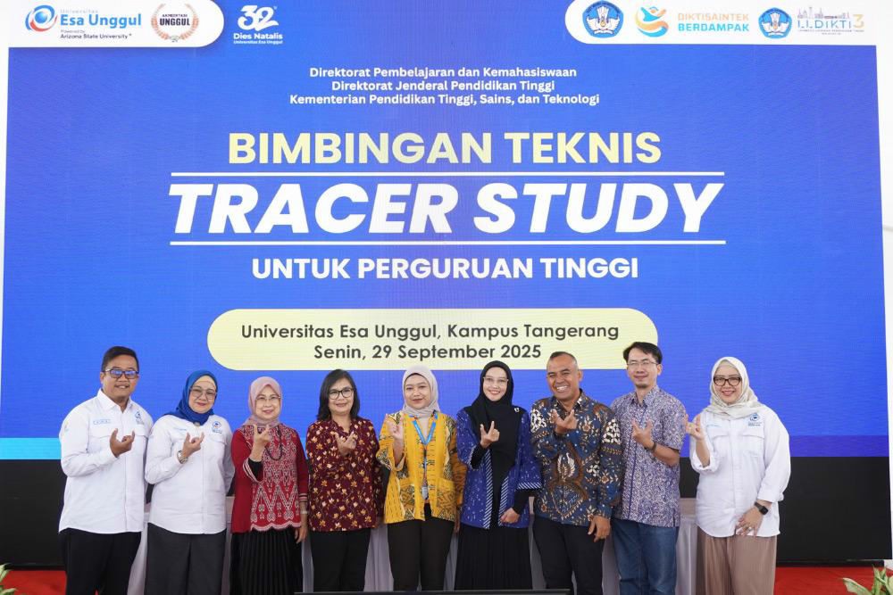 Universitas Esa Unggul Selenggarakan Bimtek Tracer Study Bersama LLDIKTI Wilayah III