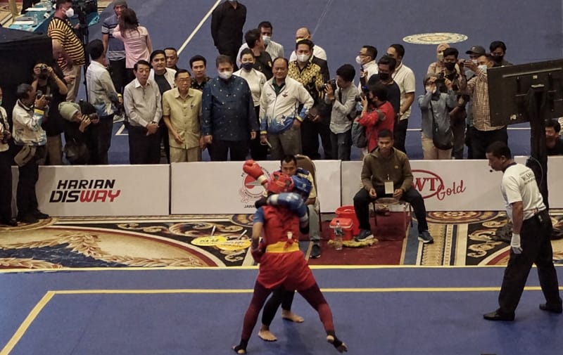 Airlangga dan Ahmad Dhani Sambangi Kejurnas Wushu Piala Presiden 2022