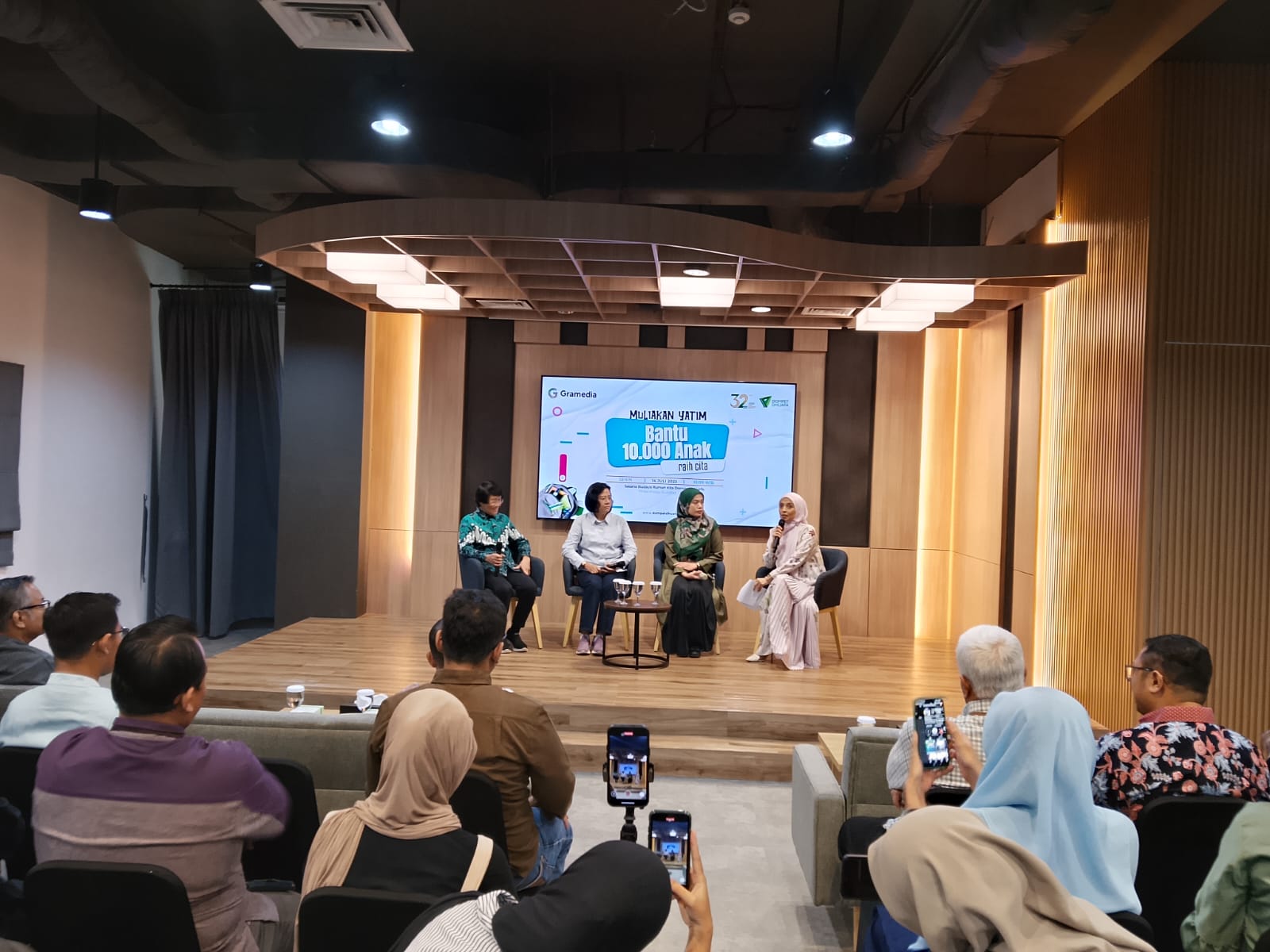 Dompet Dhuafa Gandeng Gramedia Ajak Masyarakat Indonesia Muliakan Anak Yatim