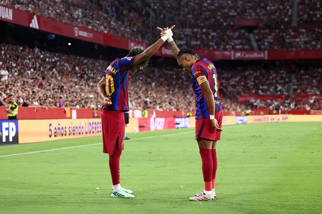 Sevilla vs Barcelona 1-3, Raphinha Hat-trick Lagi, Start Barca Makin Perfect