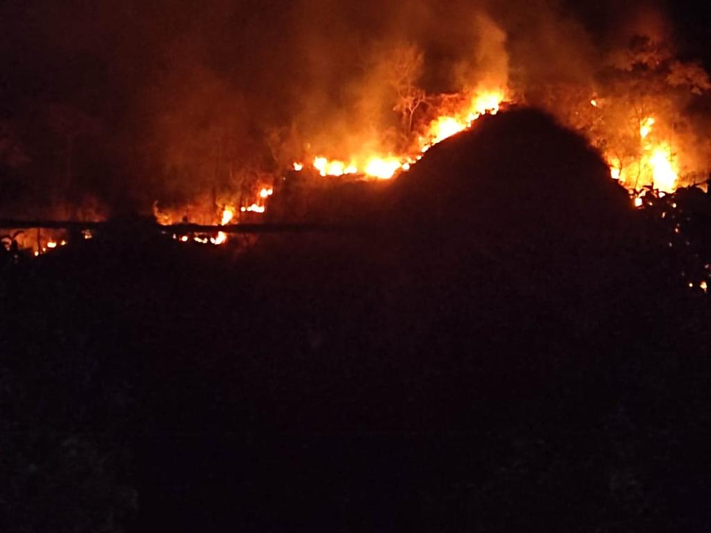 Kebakaran Lereng Gunung Jayanti Sukabumi Berlangsung Pada Jumat Malam 