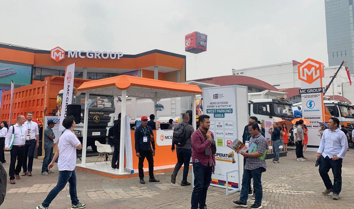 Bawa Pulang Denza D9 dan Toyota Hi-Lux dari MC Group di Ajang IEE 2025