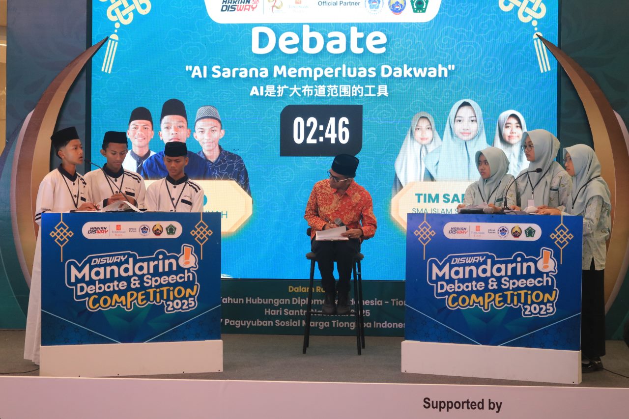 Lomba Debat Mandarin Disway, Tim Alpad SMA Majidiyah Madura Ungguli Tim SMA Islam Sabilillah 1 Malang