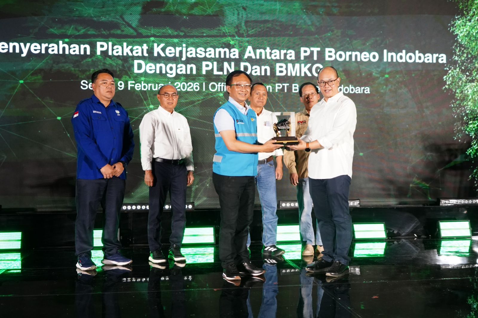 Dorong Green Mining, PLN Salurkan 23.040 Unit REC PT Borneo Indobara