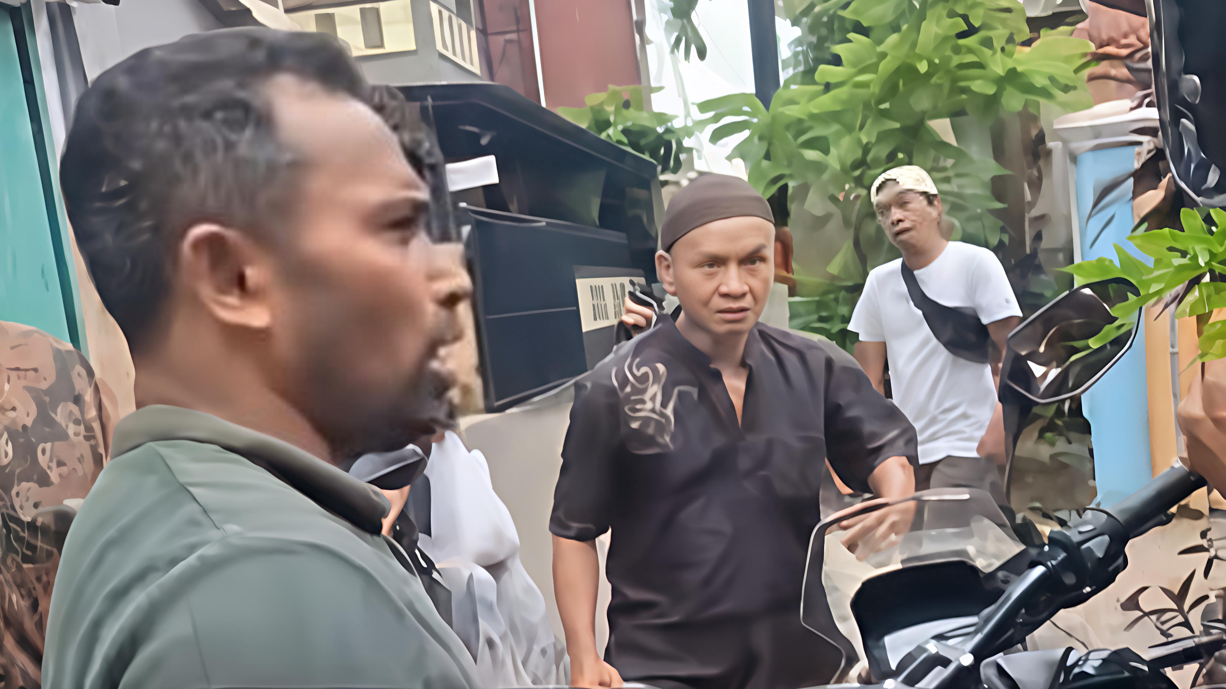 Dua Jurnalis Nyaris Dipukul Saat Hendak Liput SPPG di Pasar Rebo Imbas Siswa SD Keracunan MBG 