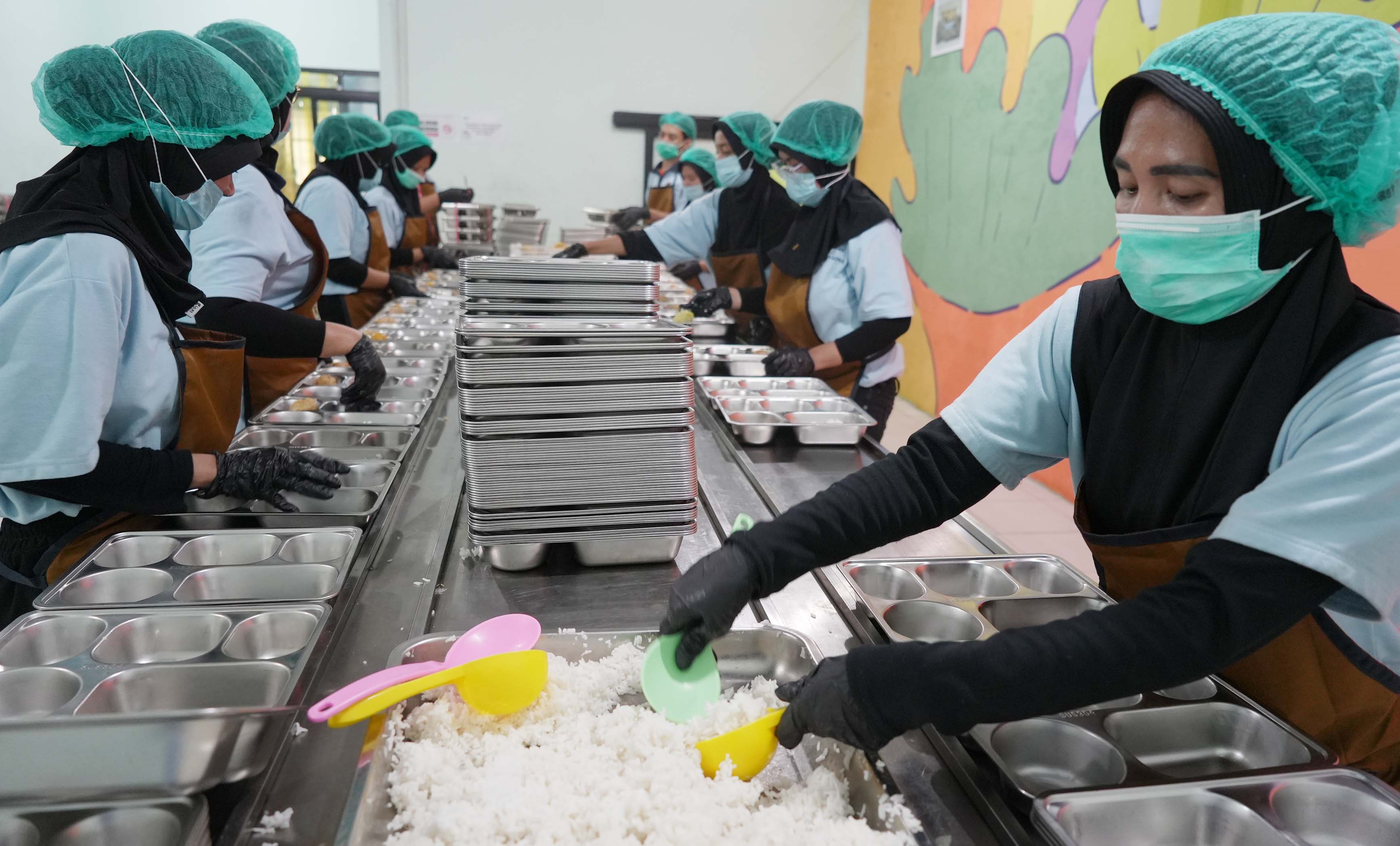 Program MBG Indonesia Dilirik Jepang, Sukses Sentuh 60 Juta Anak, Langsung Study Banding ke SPPG Pasir Putih