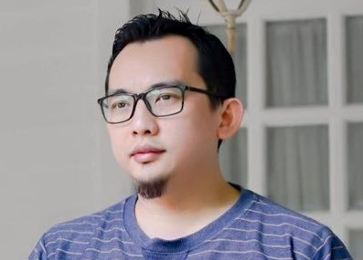Reaksi Keras Ustaz Hilmi Firdausi Tanggapi Restoran Nasi Padang Babi Jakarta, Rusak Prinsip Adat?