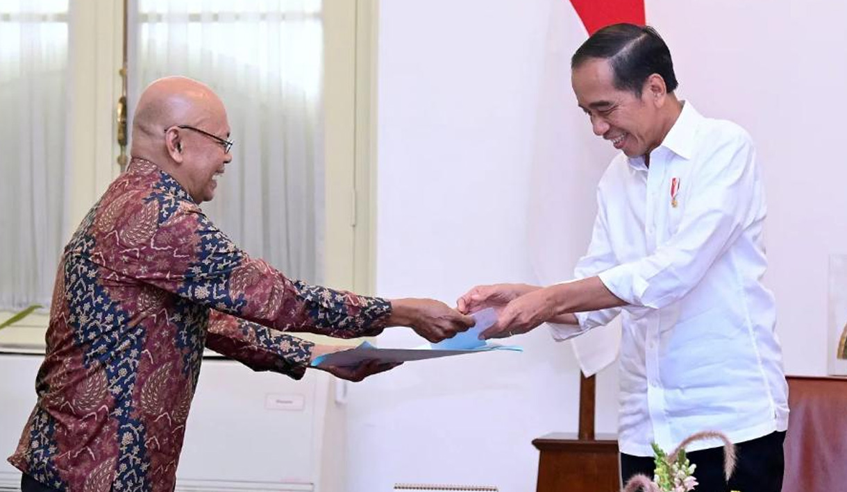 Jokowi Pamer Dapat Undangan Pencoblosan dari KPPS, Berikut Lokasi Pencoblosan Presiden, Capres dan Cawapres