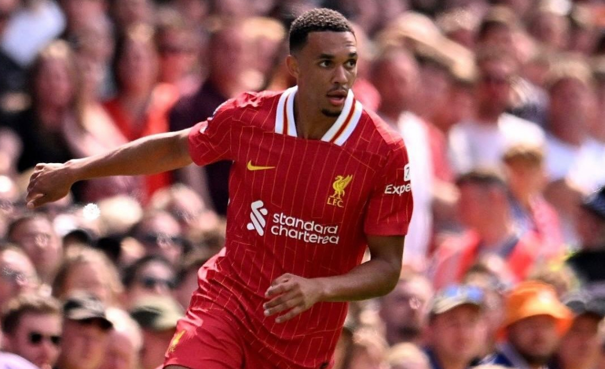 Keputusan Alexander-Arnold Kejutkan Liverpool, Mohamed Salah Striker Terlengkap di Liga Inggris