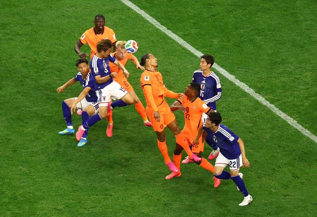 Belanda vs Jepang 2-2, Samurai Biru Curi Poin Dramatis di Menit Akhir
