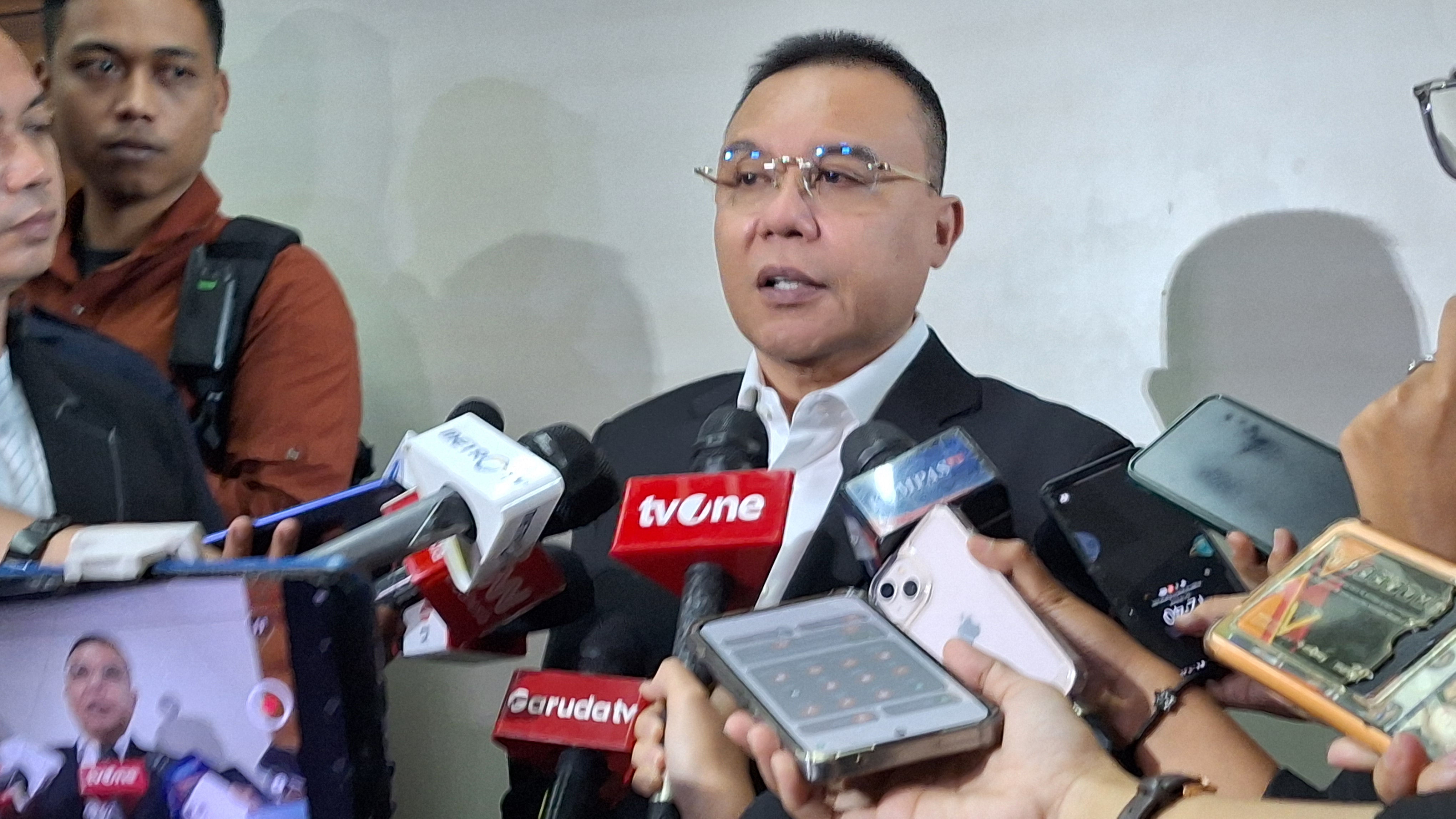 Respons Pimpinan DPR Tanggapi Surat Pemakzulan Gibran Desakan Purnawirawan TNI, Dasco Malah Belum Baca