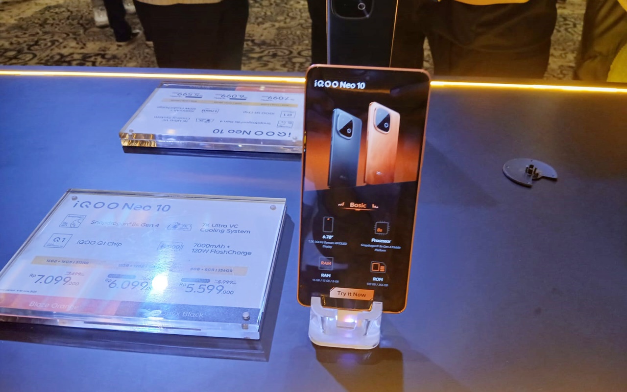 Performa Gaming Makin Mulus, Ini Dia Spesifikasi iQOO Neo 10 yang Baru Rilis