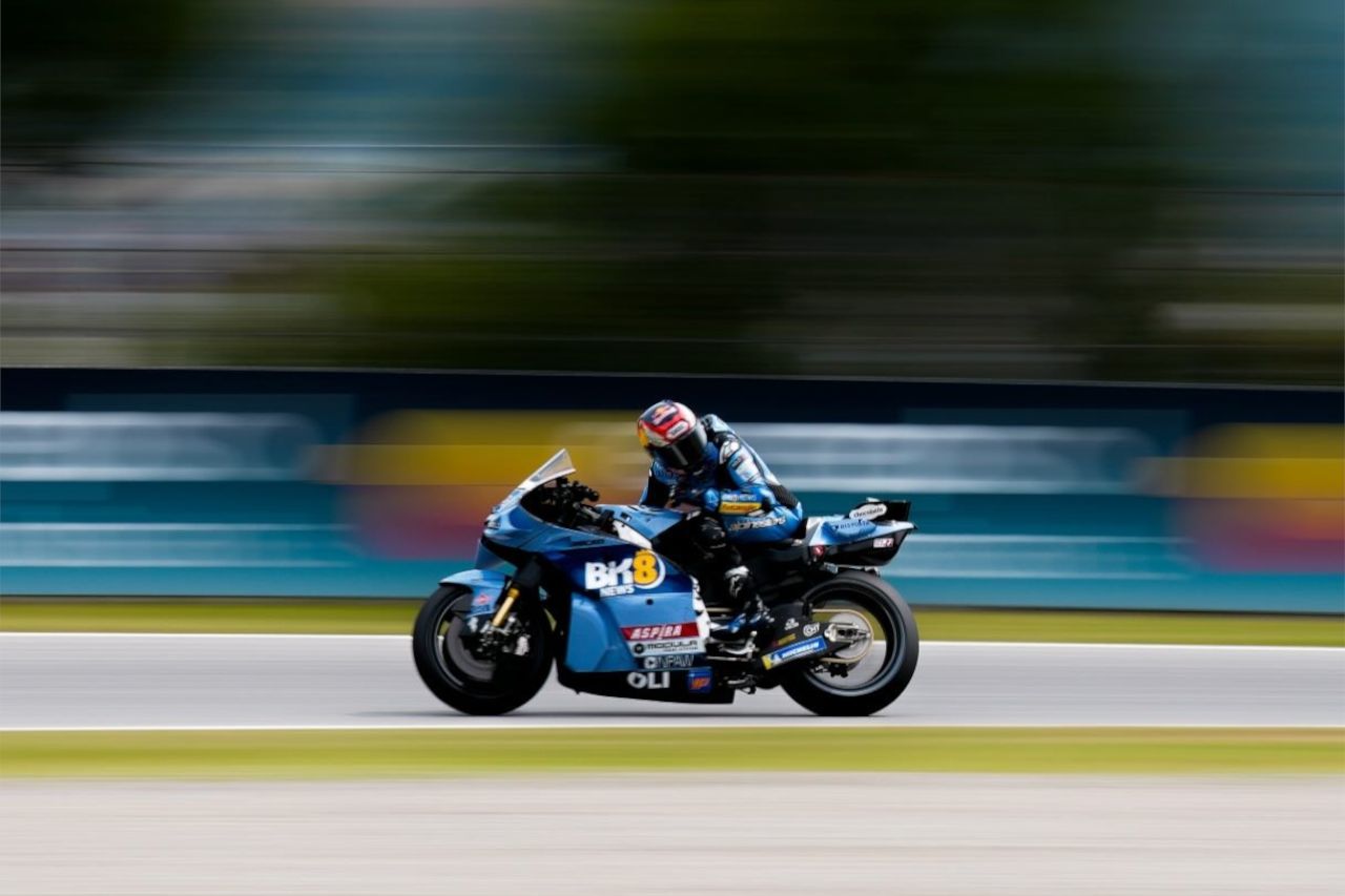 Kondisi Alex Marquez Terkini Ditandu Ambulans Usai Tabrakan, Balapan Lanjut Lagi!