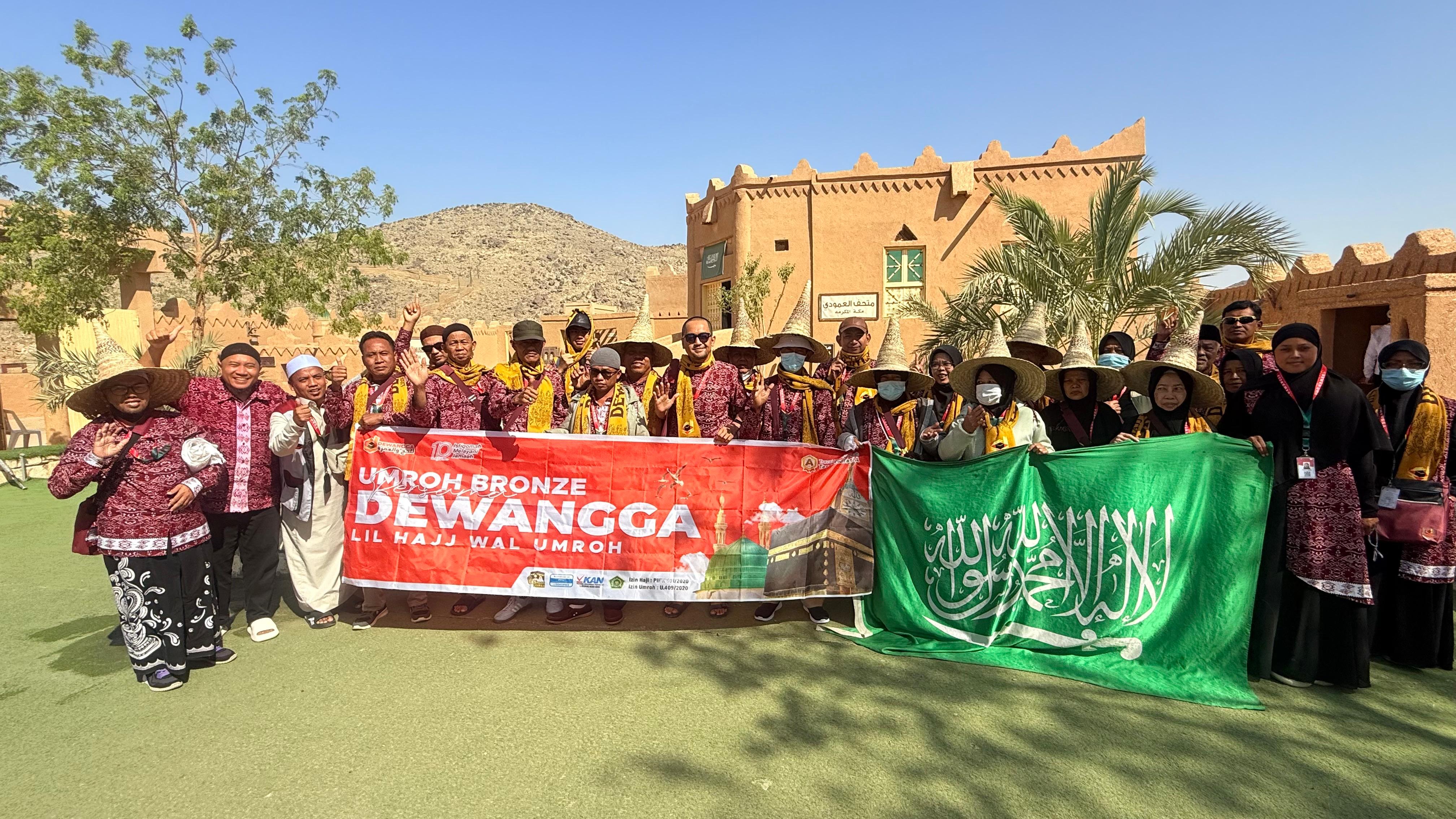 Jamaah Umrah Dewangga Tuntaskan Tawaf Wada, Nikmati Museum Al Amoudi sebelum Pulang