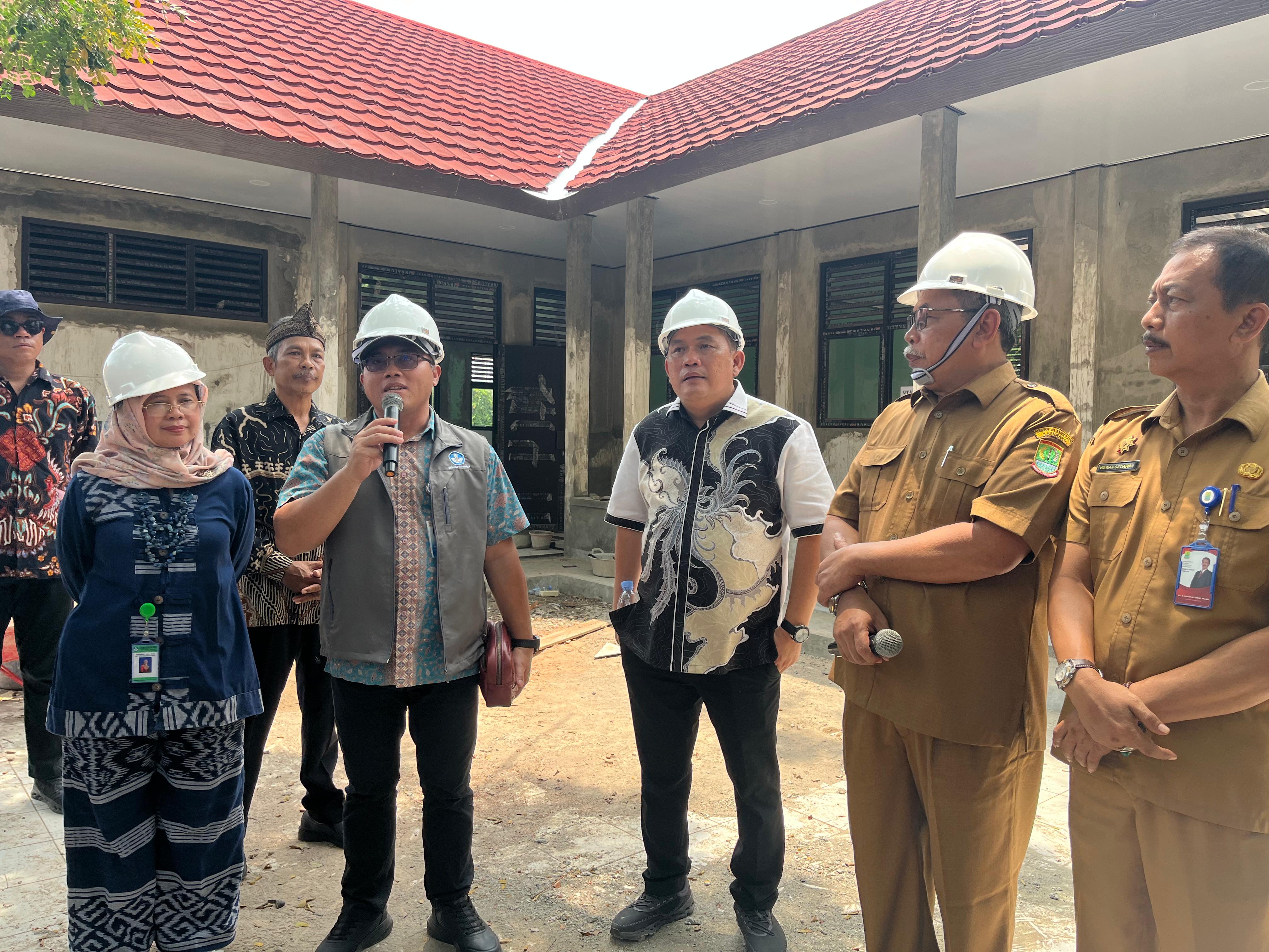 Revitalisasi Sekolah di Karawang, Jadi Motor Penggerak Ekonomi Lokal