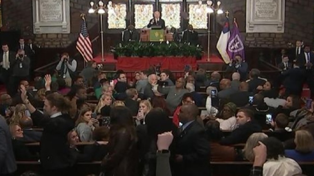 Detik-Detik Joe Biden Diprotes Pendukung Palestina saat Pidato di Gereja: Gencatan Senjata Sekarang!