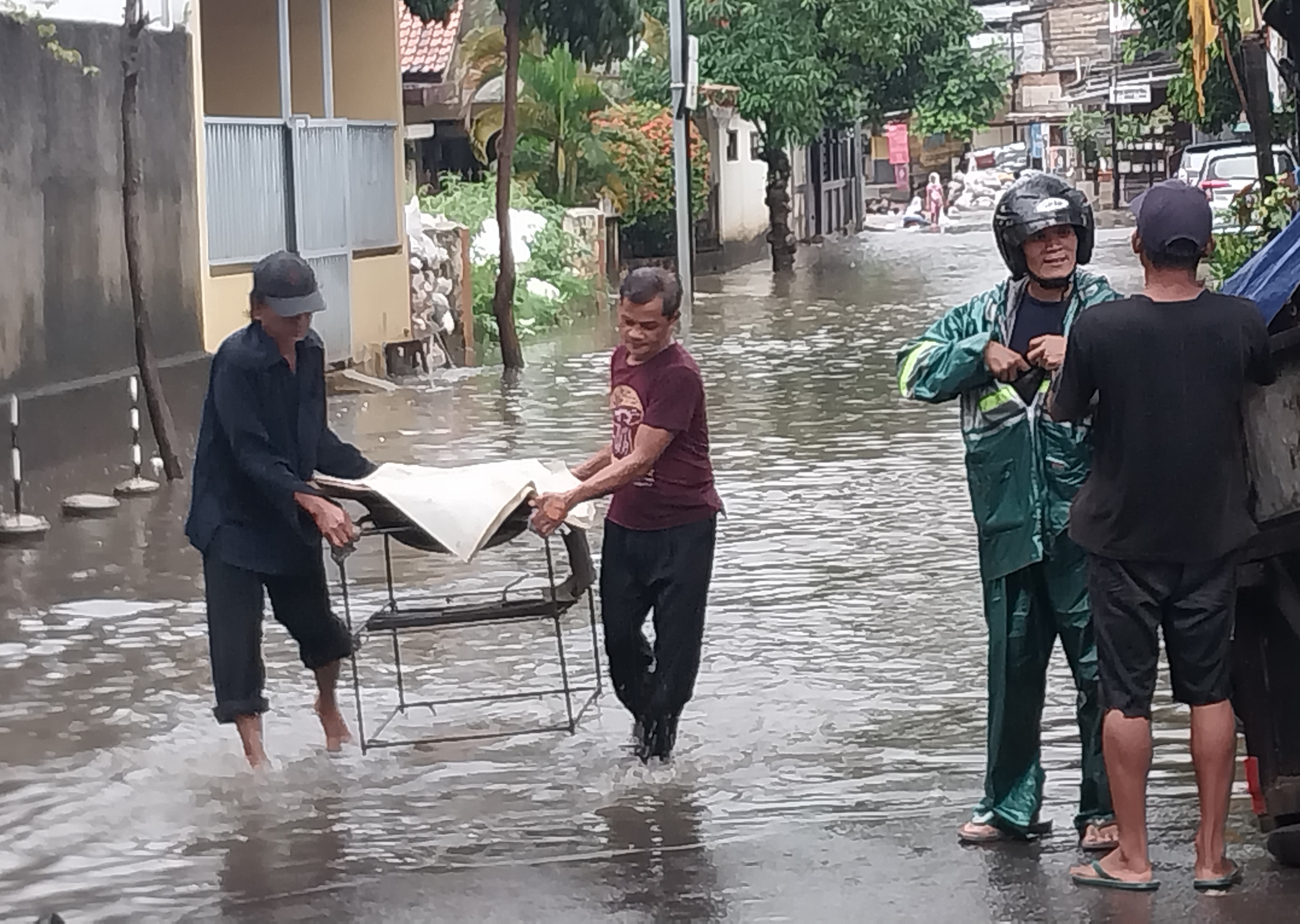 Genangan Air di 2 Wilayah Mampang Jaksel Sudah Surut, Camat: Kondisi Sudah Aman