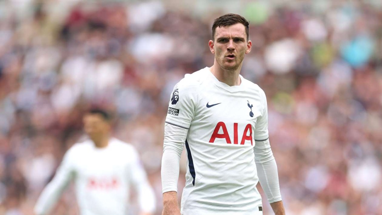 Tottenham Juru Kunci Klasemen, Robertson Kritik Mentalitas Pemain