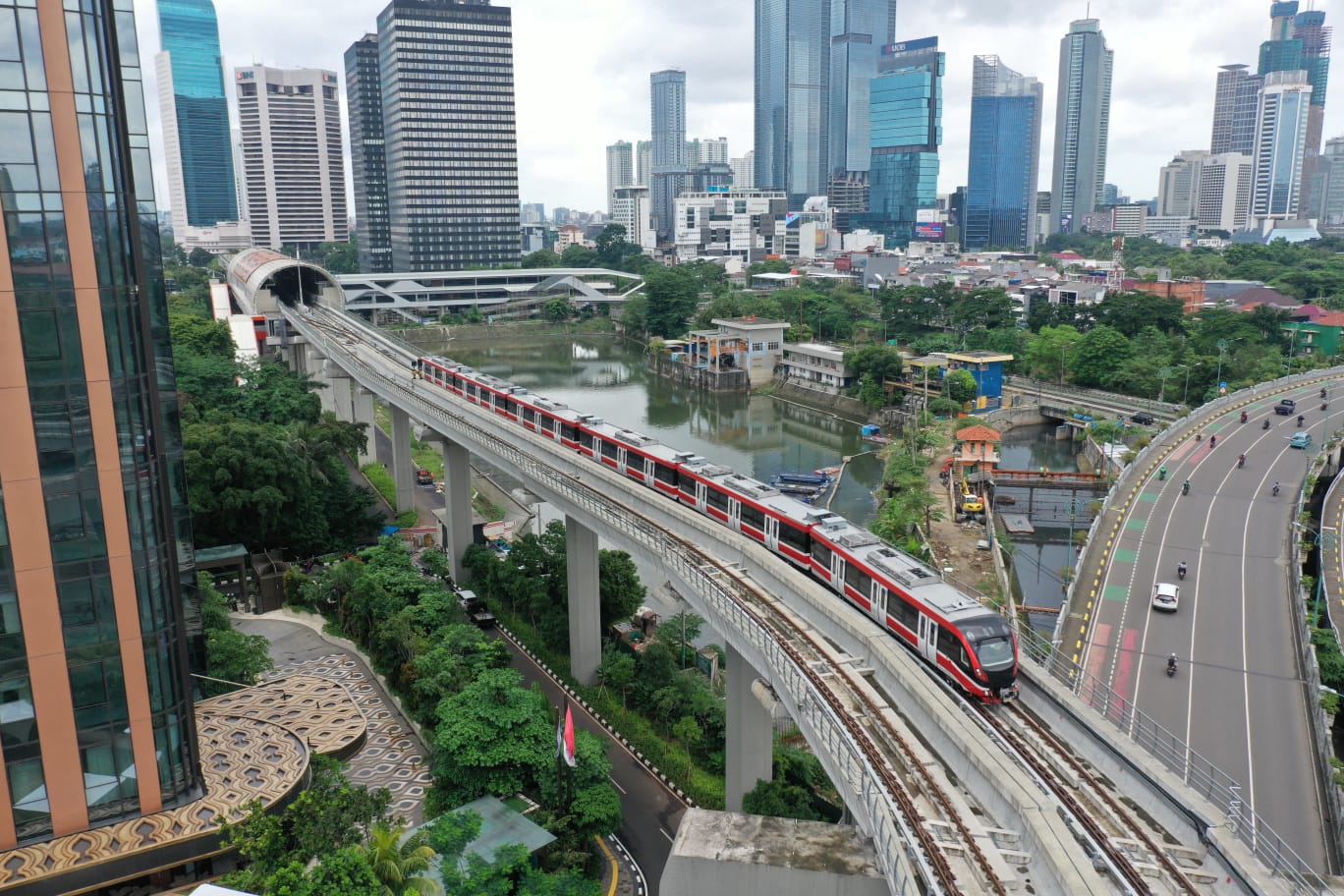 Dua Belas Trainset LRT Jabodebek Selesai Diperbaiki, Waktu Tunggu Cawang - Dukuh Atas Jadi 18 Menit