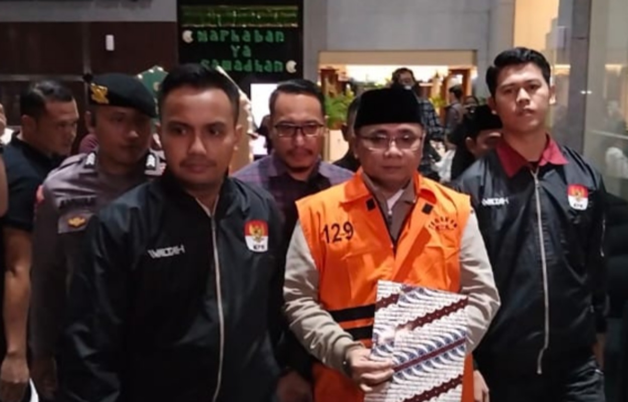 Pakai Rompi Tahanan KPK, Yaqut Klaim Gak Bersalah: Semata-mata untuk Jemaah!