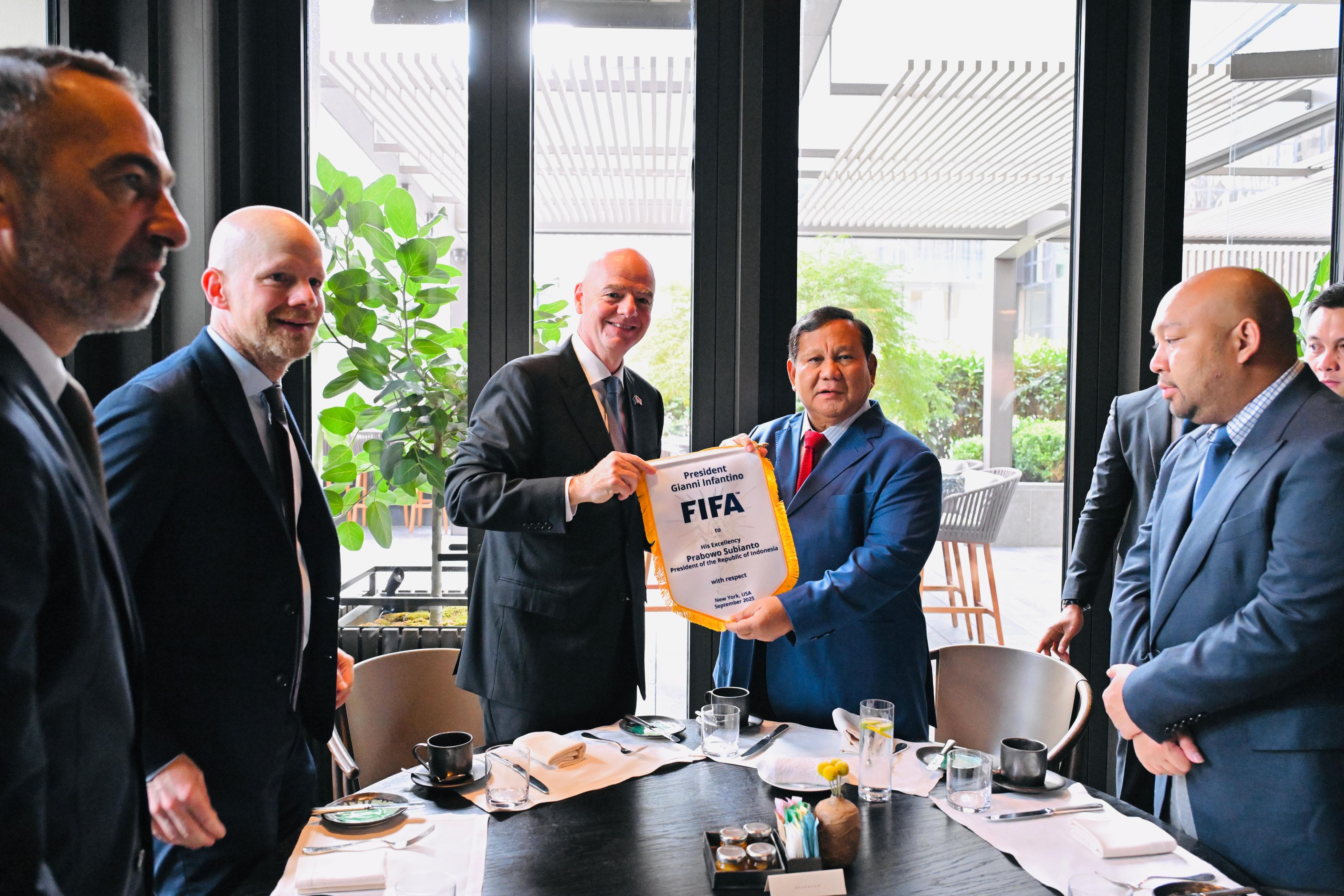 Presiden FIFA Gianni Infantino Temui Prabowo di New York,  Komitmen Kolaborasi Sepak Bola Indonesia
