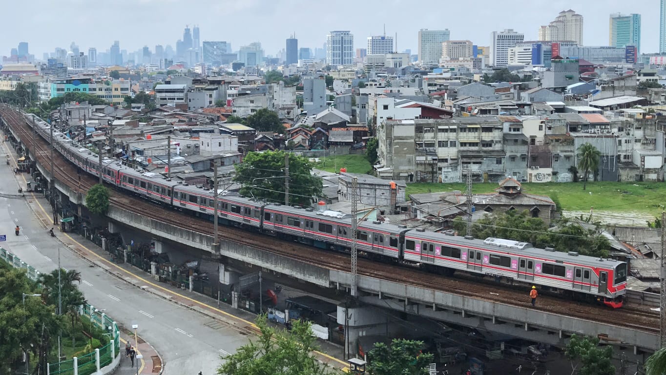 Sambut Libur Nataru, KAI Commuter Siap Jadi Moda Transportasi Pilihan Masyarakat