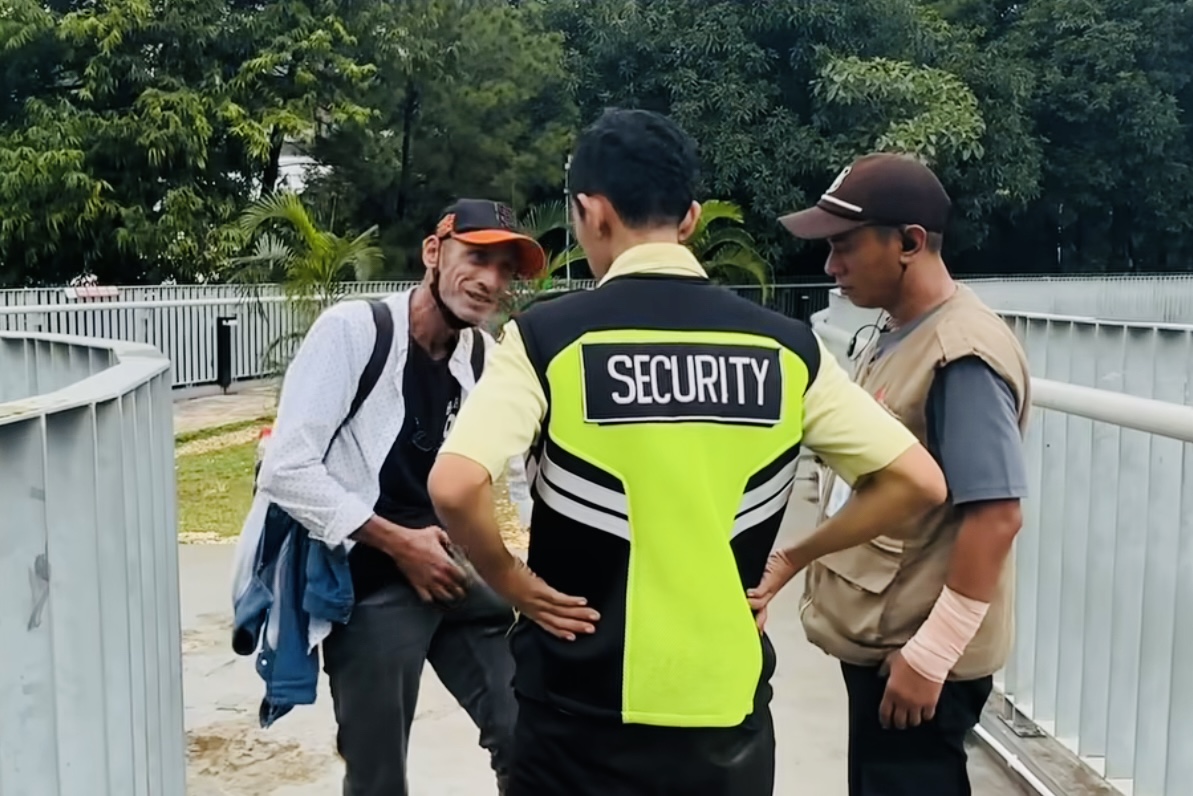 Viral Pria WNA Pamerkan Alat Kelamin di Blok M, Pramono: Hukum Seberat-beratnya!