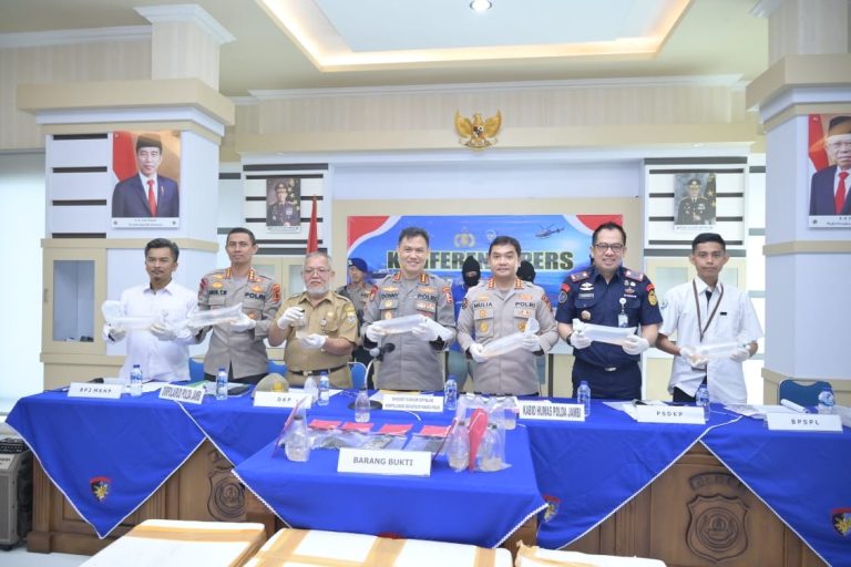 Polisi Gagalkan Penyelundupan 125 Ribu Benih Lobster di Jambi