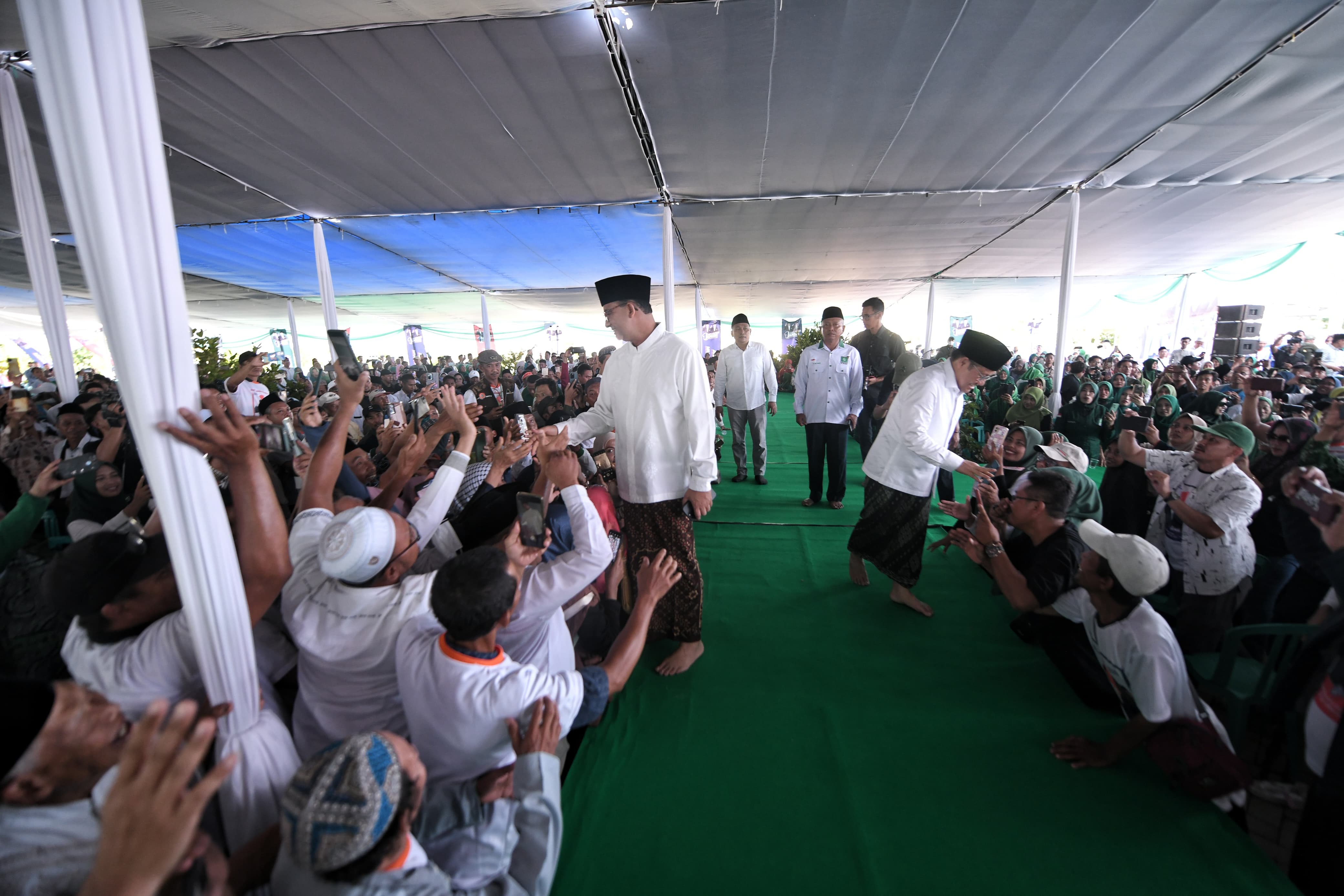 Optimisme Anies Baswedan saat Kunjungi Ponpes Bahrul Huda Tuban