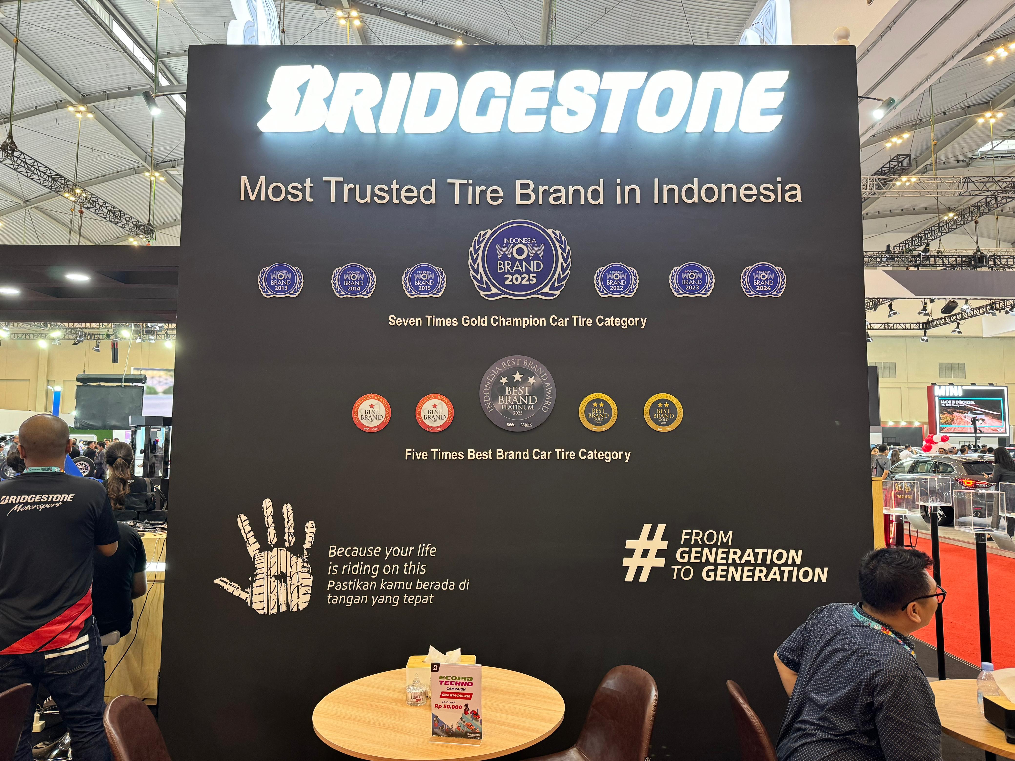 Bridgestone Ajak Pengunjung GJAW 2025 Kenali Ban Lebih Dalam