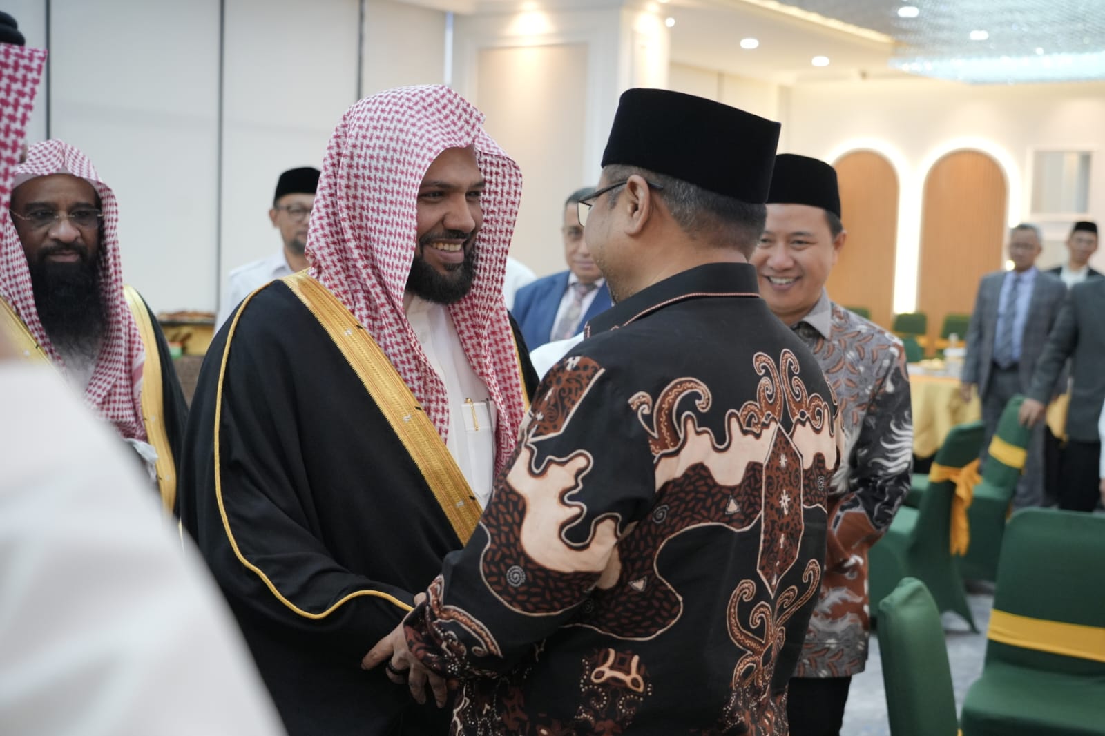 Imam Masjid Nabawi Kunjungan Kenegaraan ke Indonesia, Bawa Pesan Raja Salman untuk Menag