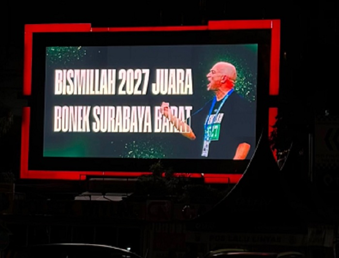 Sambut Anniversarry Persebaya ke-99, Karya Bonek Tampil di Videotron Surabaya