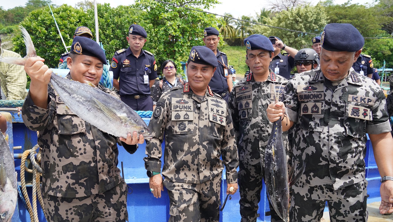 KKP Amankan 5 KIA Pencuri Ikan di Samudera Pasifik dan Selat Malaka