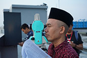 Melihat Proses Rukyatul Hilal di One Icon Residence Surabaya
