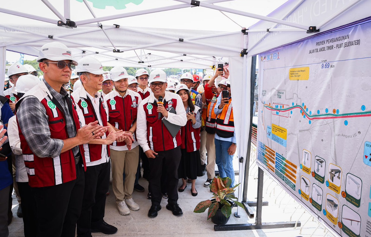 Tinjau Proyek Jalan Tol Harbour Road II, Menko AHY: Solusi Mengurai Kemacetan, Memperlancar Arus Logistik