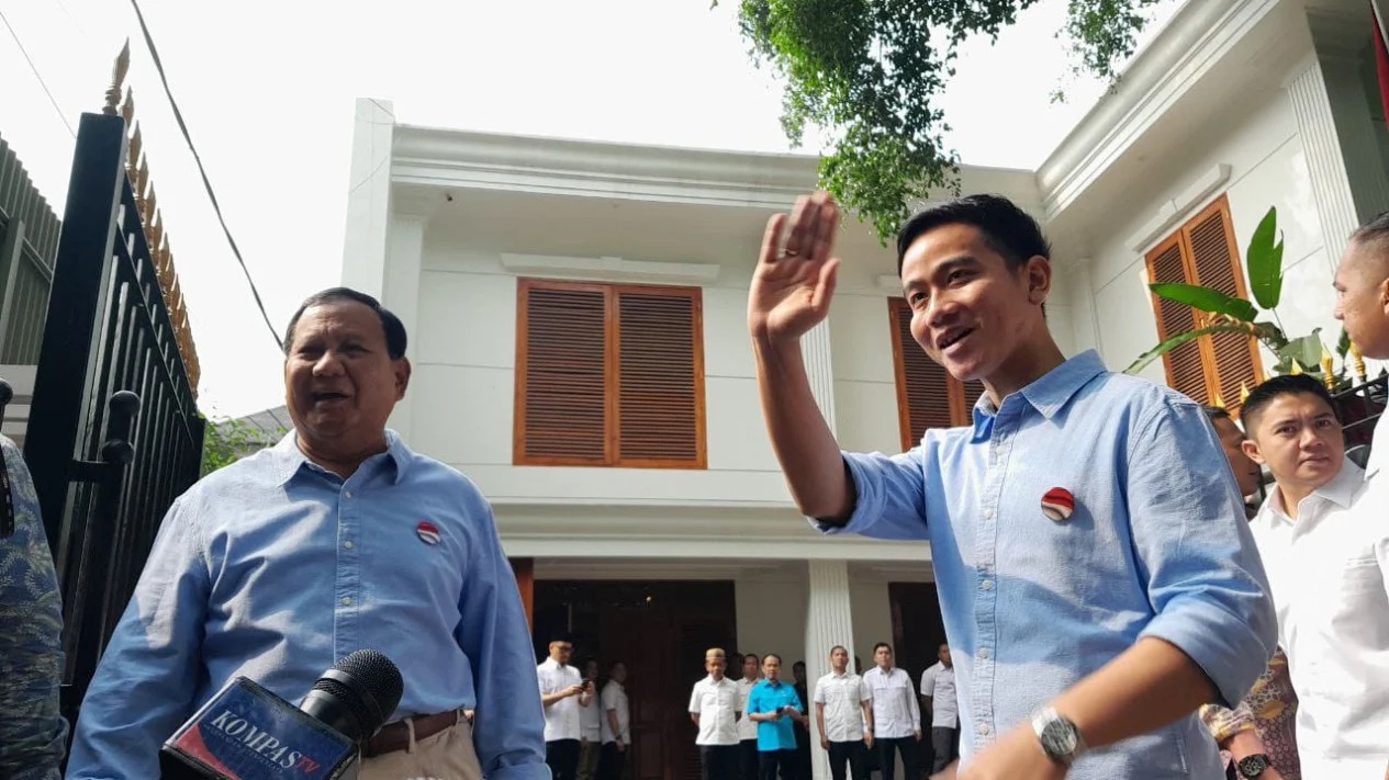 Temui Relawan di Indonesia Arena, Prabowo-Gibran Bagikan Tekad Untuk Menyongsong Indonesia Maju