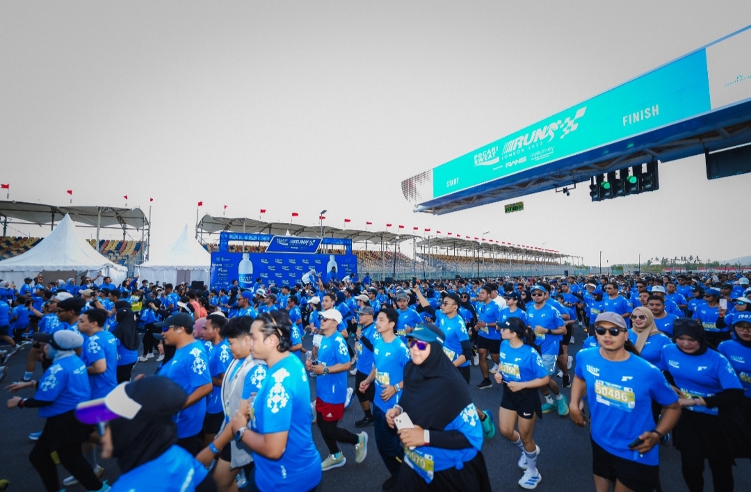 9.000 Pelari Membirukan Mandalika, Jadi Event Lari Sirkuit Terbesar di Indonesia!