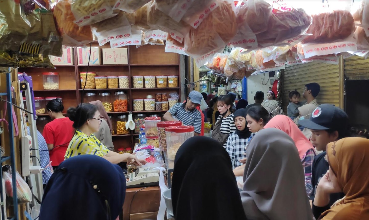 Jelang Lebaran, Pasar Jatinegara Diserbu pembeli