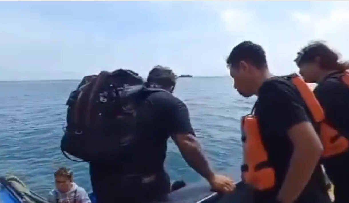 Detik-detik Penangkapan Marco Karundeng Dalam Pelarian Menggunakan Kapal