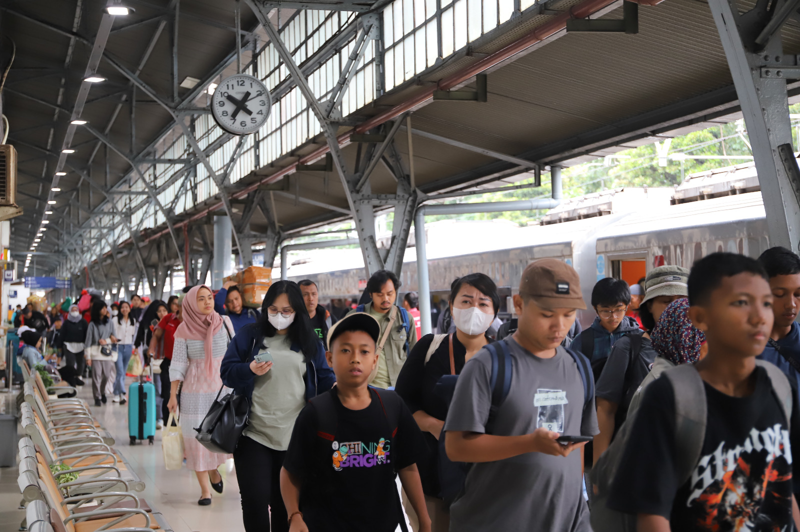 Libur Panjang Imlek dan Isra Miraj, Tersedia 1.308.943 Tempat Duduk Perjalanan dengan Kereta Api