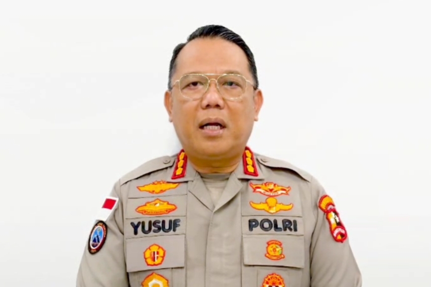 Satgas Damai Cartenz Kejar Pelaku Pembakaran Rumah Bupati dan Kantor Distrik Omukia